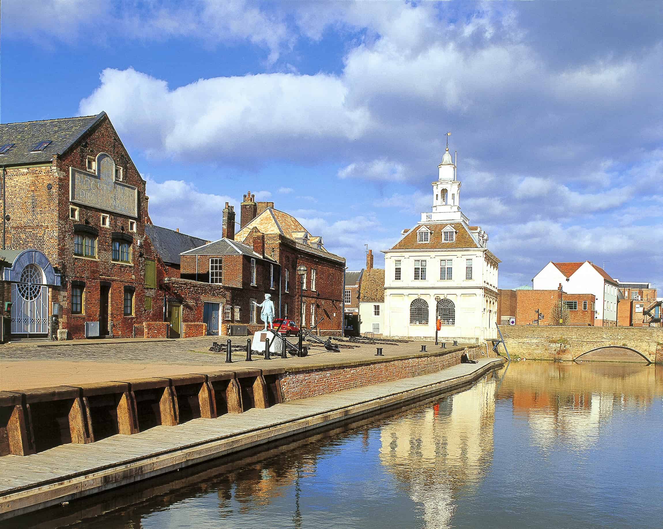 King's lynn. Кингс Пайленд Англия. Кингс Линн город. King's Lynn | Ричардс пол. Перфлит Лондон.