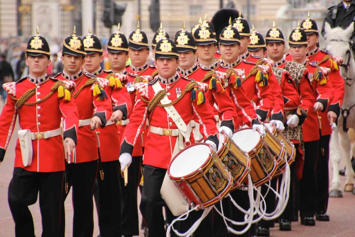 Парад у Букингемского дворца
