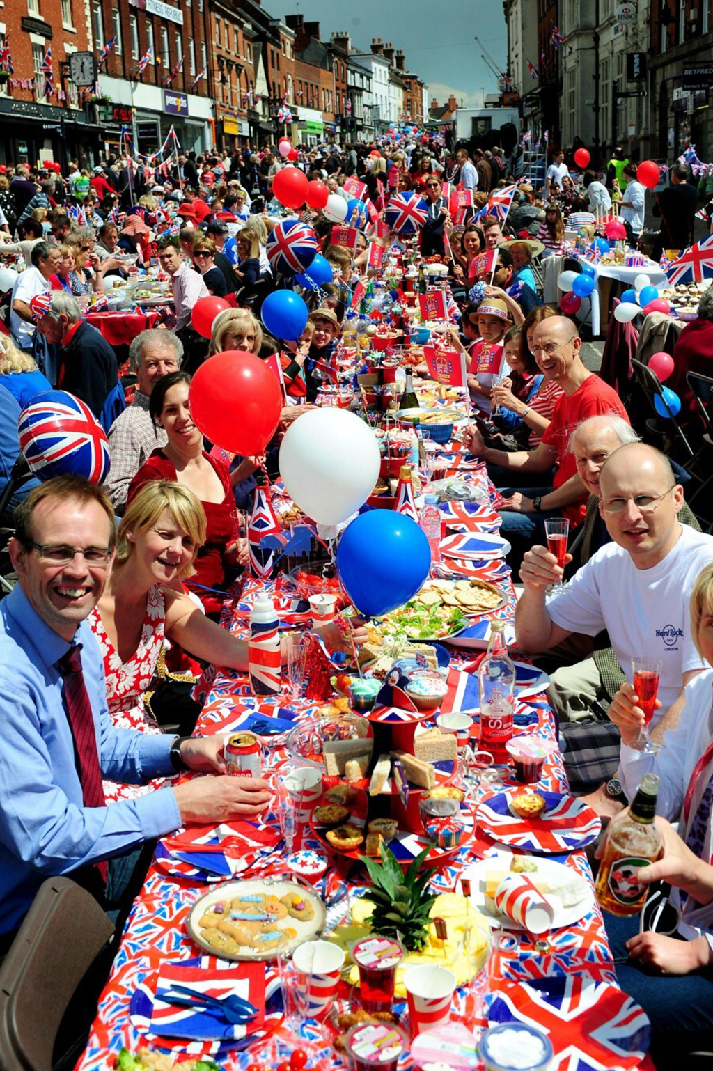 The british celebrate. Праздники Великобритании. Праздники англичан. Празднование нового года в Англии. Праздники и фестивали в Великобритании.