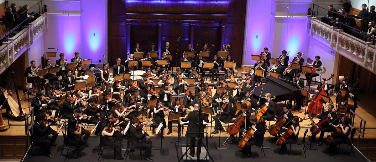 Симфония города. Roof Hall симфонический оркестр. Лондонский симфонический оркестр концертный зал Лондон. Мусоргский симфонический оркестр. Симфония номер 40 симфонический оркестр.