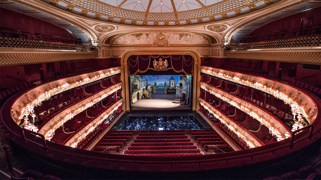  Royal Opera House 